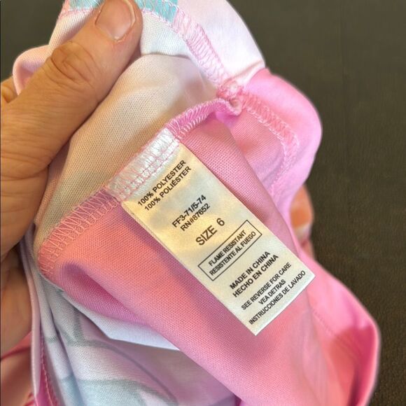 Disney 2 pack of Pink Minnie Mouse and Blue Elsa Nightgowns size 6 - Picture 4 of 10